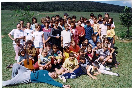 A Szent Ferenc Alap�tv�ny (Erd�ly) �s a BOCS Alap�tv�ny szentantalfai t�bora - 1999